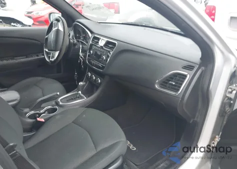 2011 Chrysler 200 Touring z USA, uszkodzony, nr VIN 1C3BC1FB7BN624094